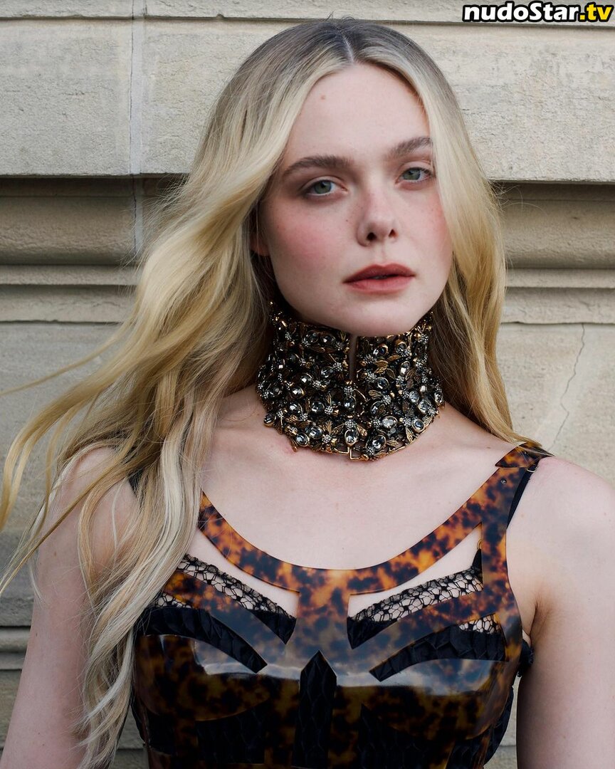 Elle Fanning Ellefanning Nude Onlyfans Photo Nudostar Tv