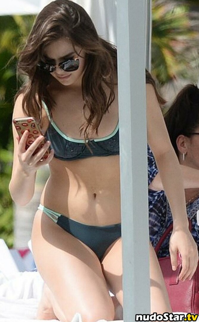 Hailee Steinfeld Haileesteinfeld Https Nude Onlyfans Photo