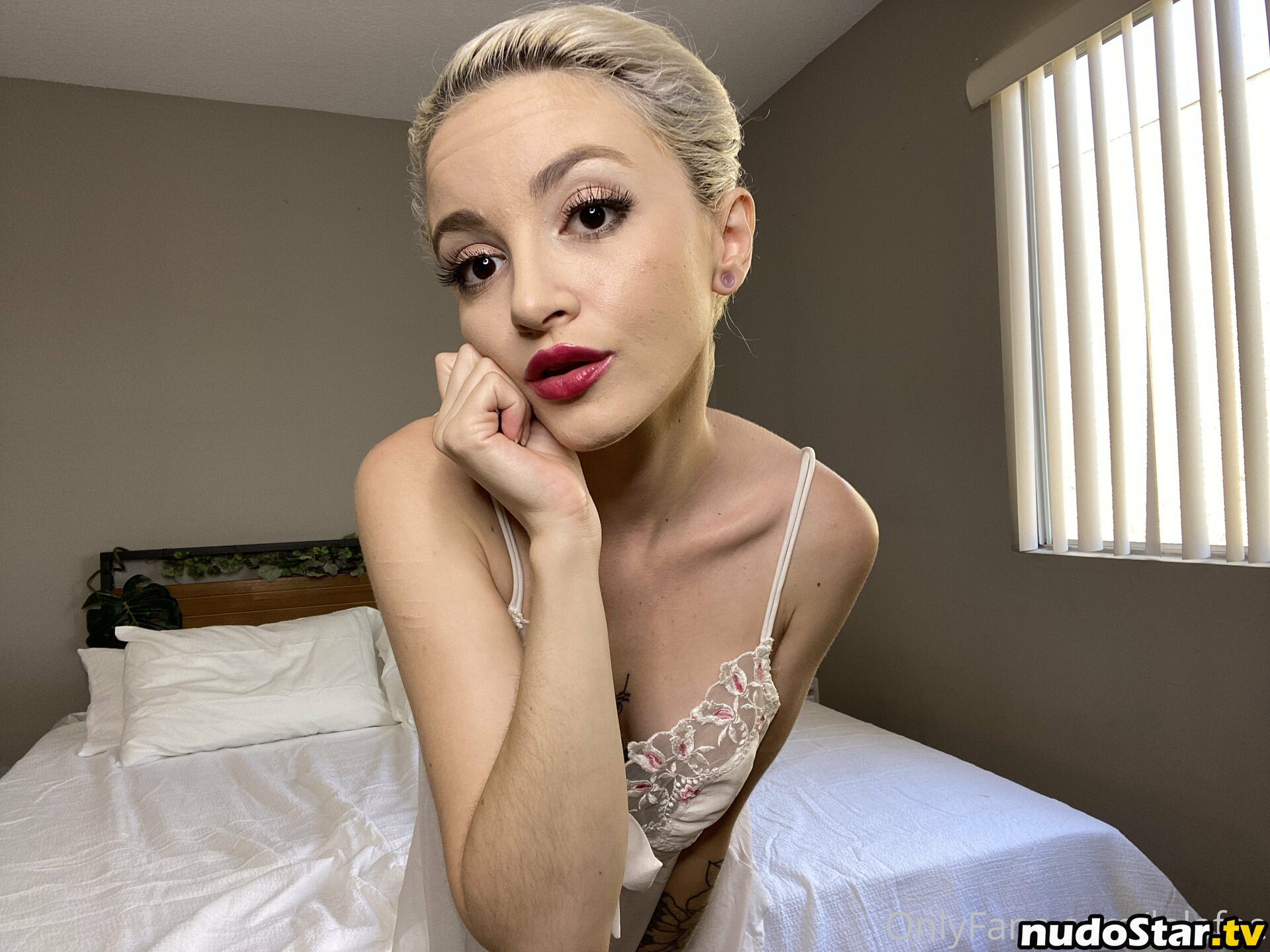 Lola Fae Dominalolafae Lolafae Lolafaexxx Nude Onlyfans Photo