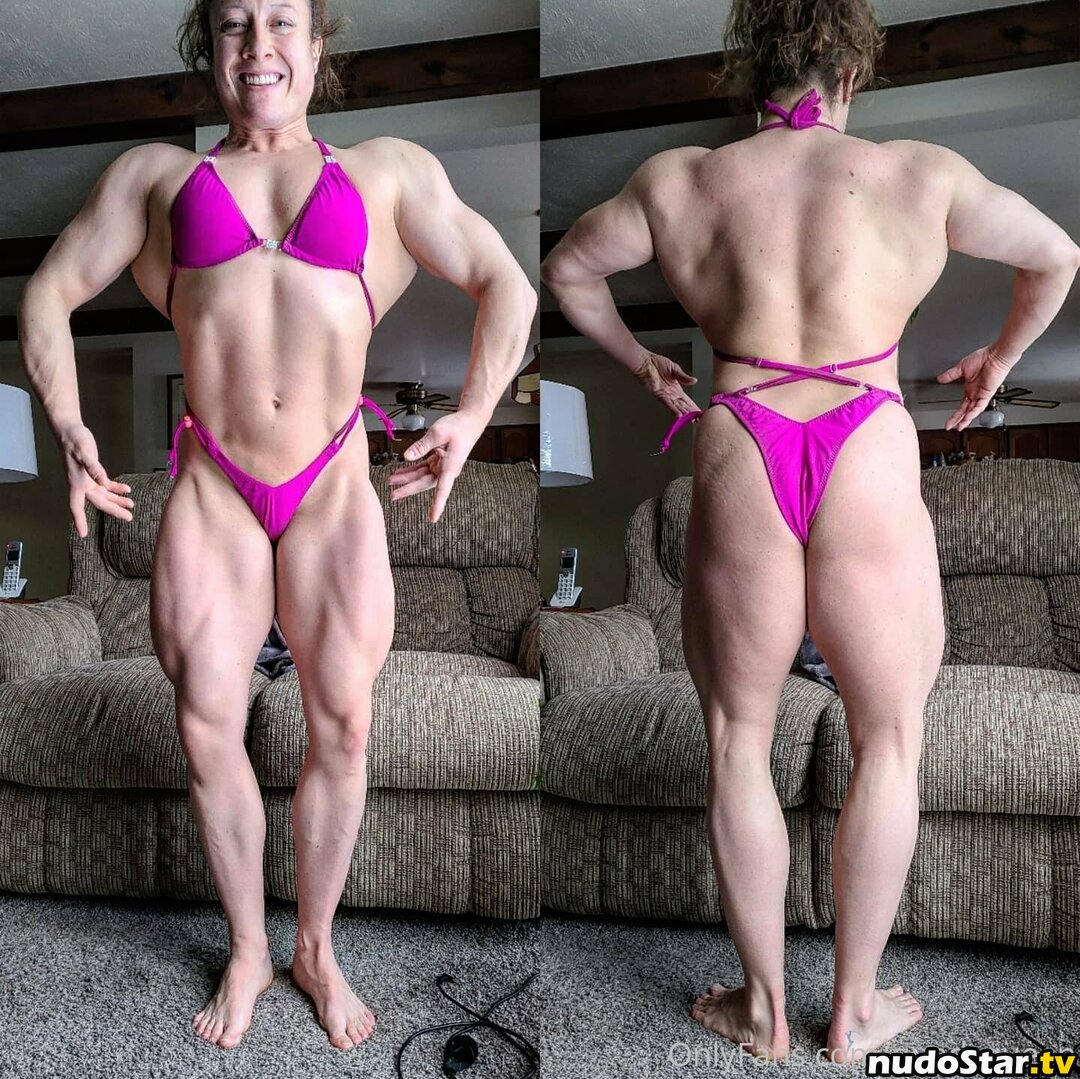 Quad Queen Emily Schubert Thequadqueen Nude OnlyFans Photo 21