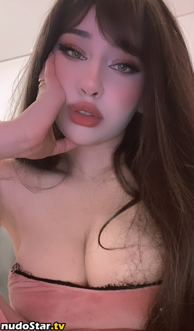 Shiny Asmr Shinyasmr Theshiniestasmr Nude Onlyfans Photo