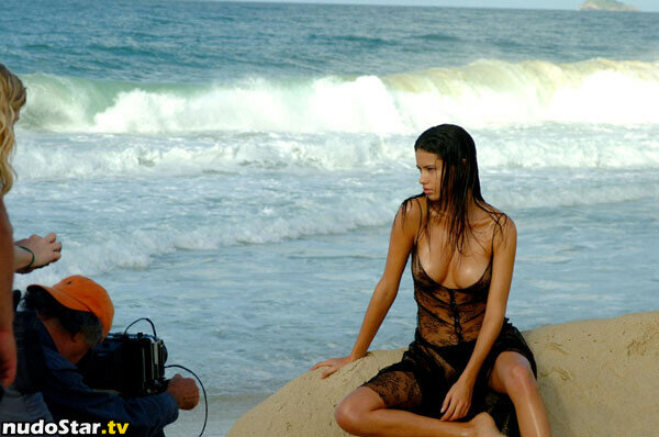 Adriana Lima / AdrianaLima / adrivainilla Nude OnlyFans Leaked Photo #163