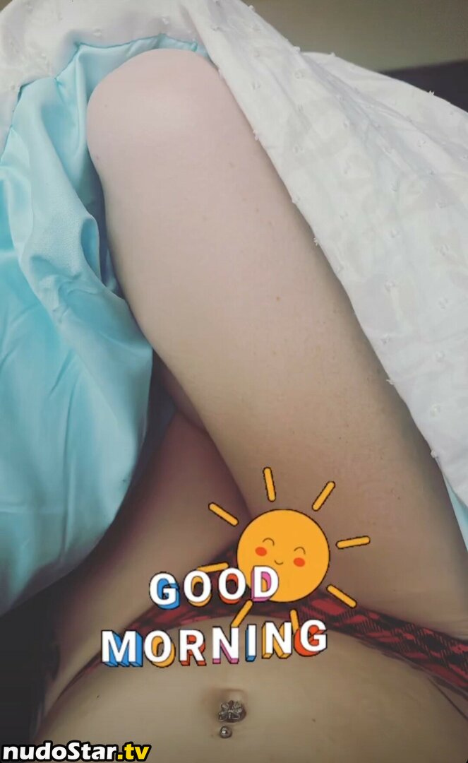 Adriennemariee Nude OnlyFans Leaked Photo #4