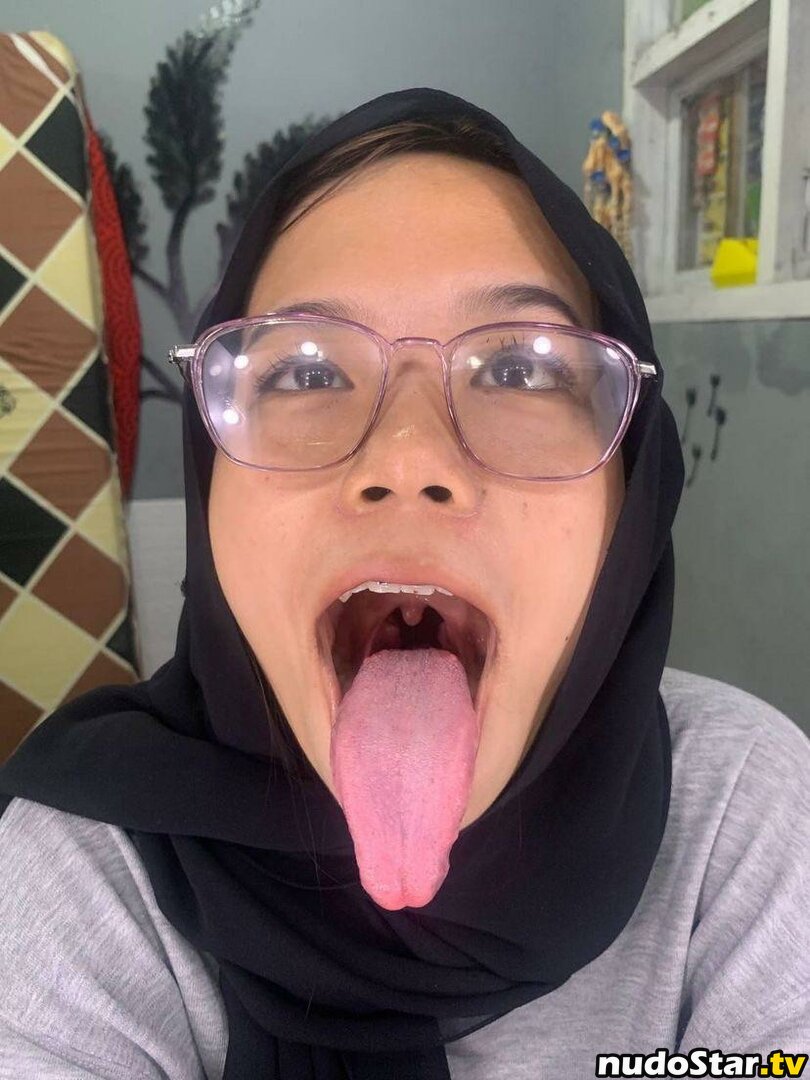 Ahegao / Drool Girls / Long Tongue / ahegaoselfies / lovelucy Nude OnlyFans Leaked Photo #299