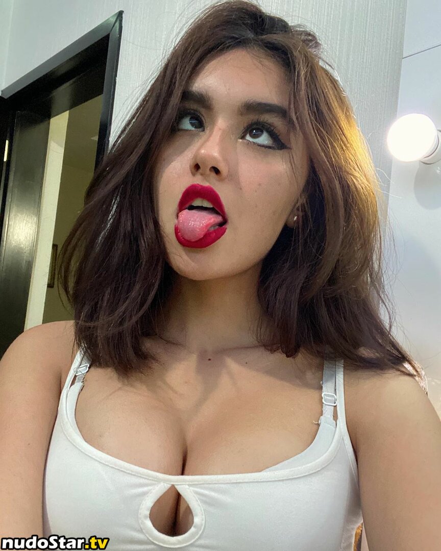 Ahegao / Drool Girls / Long Tongue / ahegaoselfies / lovelucy Nude OnlyFans Leaked Photo #593