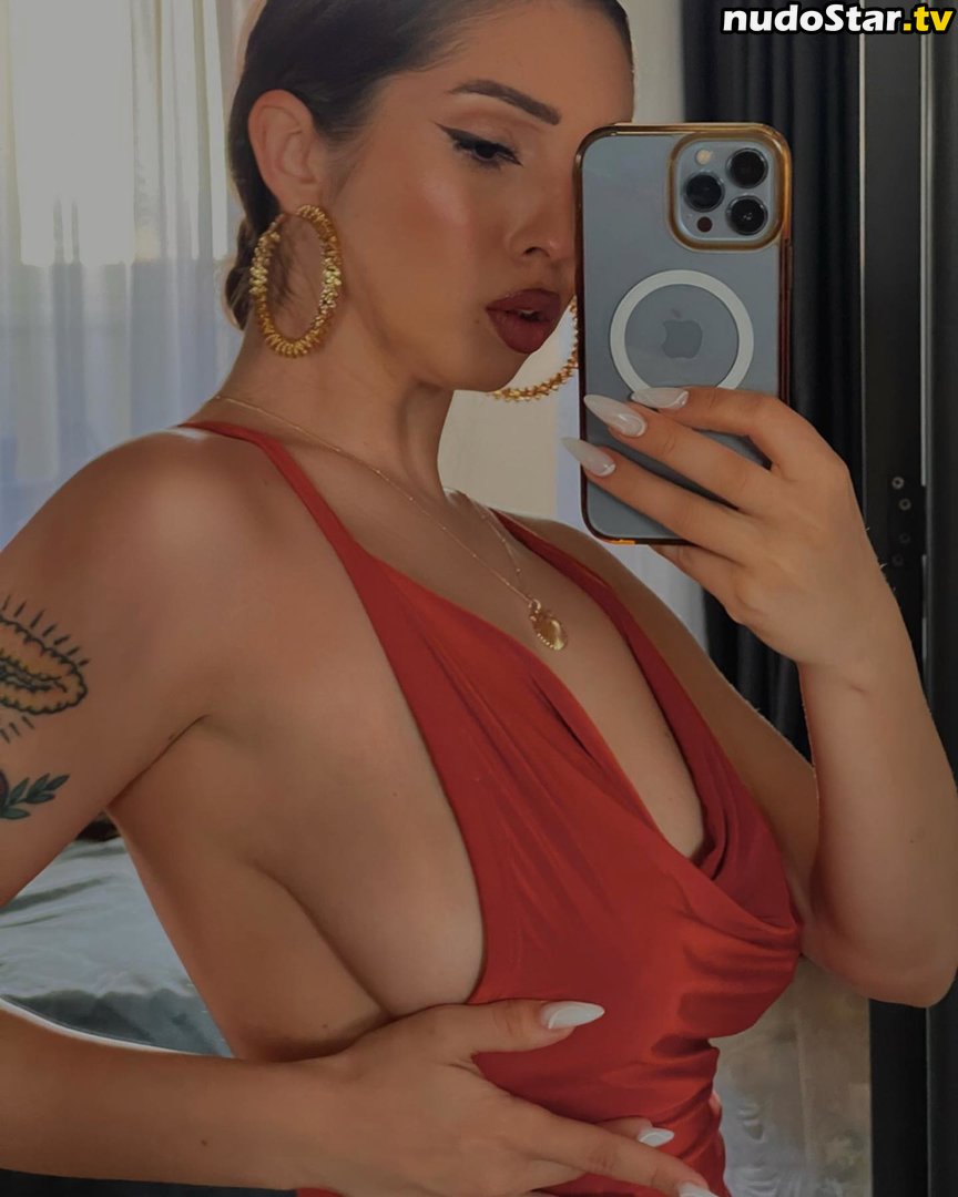 Aisultanax / aisultana / aisultanaonly / aisux Nude OnlyFans Leaked Photo #2