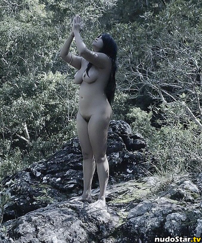 Actress / Aiysha Saagar / Indian Singer / Pornstar / aiyshasaagar / theaiyshasaagar Nude OnlyFans Leaked Photo #8