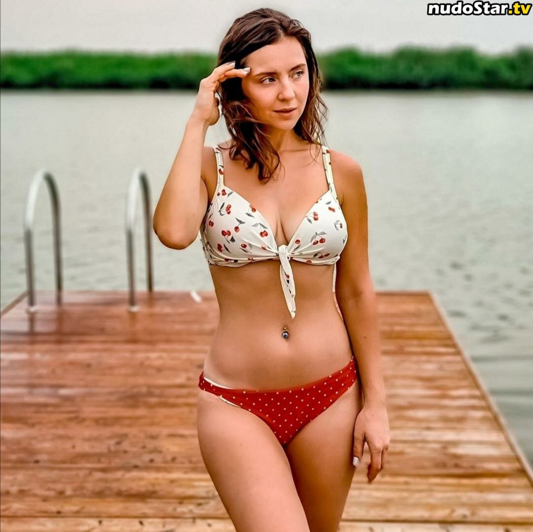 Ale Ivanova / AleivanovaStyle / alejandra-ivanova Nude OnlyFans Leaked Photo #15