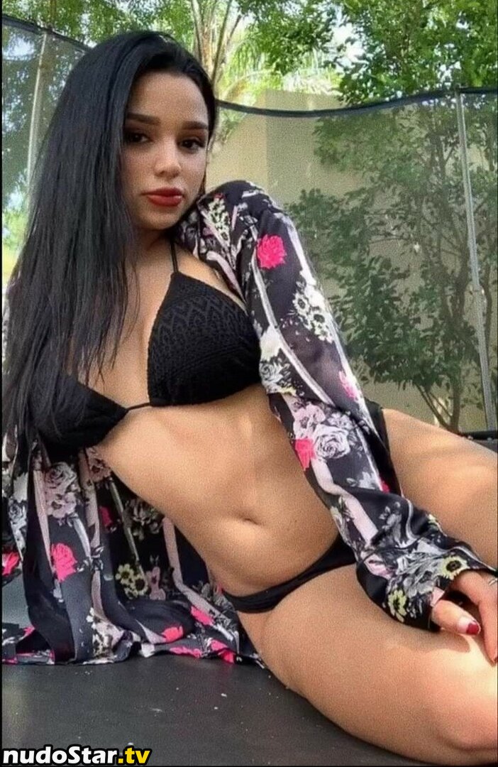 Aleida Ramirez / aleidaleoram / alermz1 Nude OnlyFans Leaked Photo #3