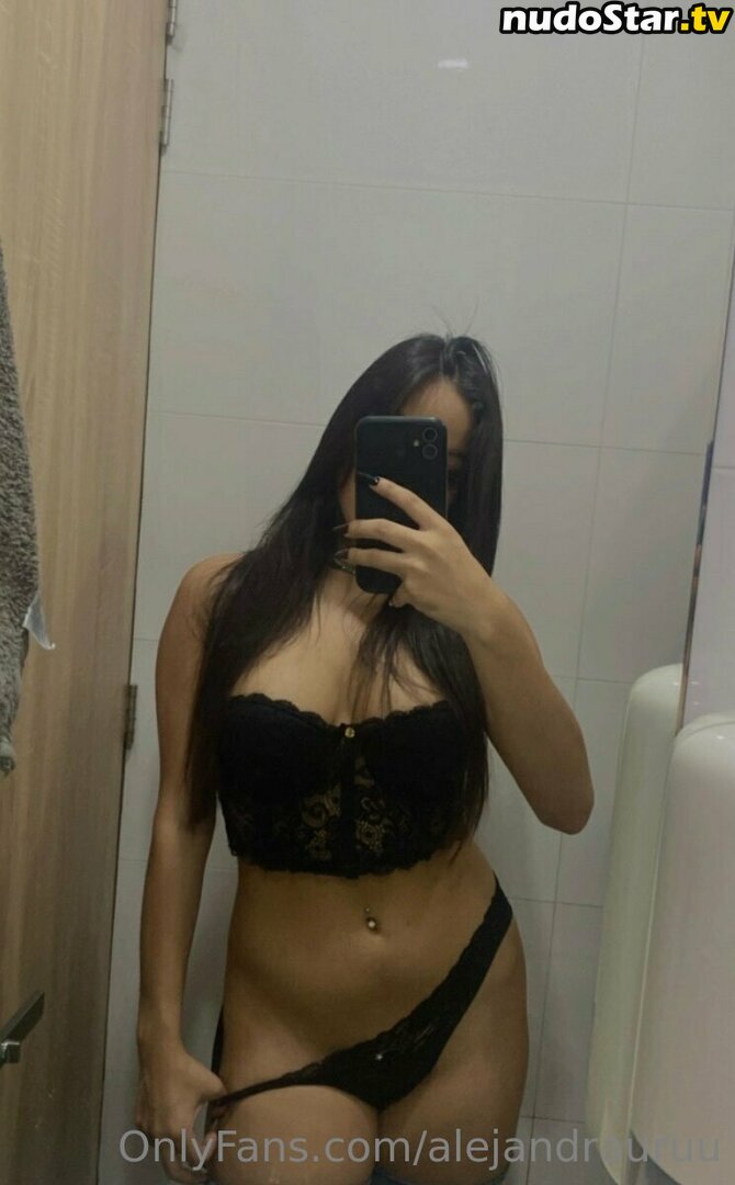 Alejandra Urueña / alejandrauruu / alejandrauruu_ Nude OnlyFans Leaked Photo #9