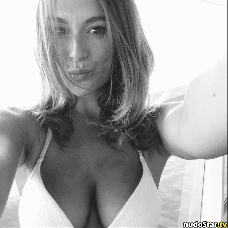 Alexa PenaVega Nude OnlyFans Leaked Photo #16