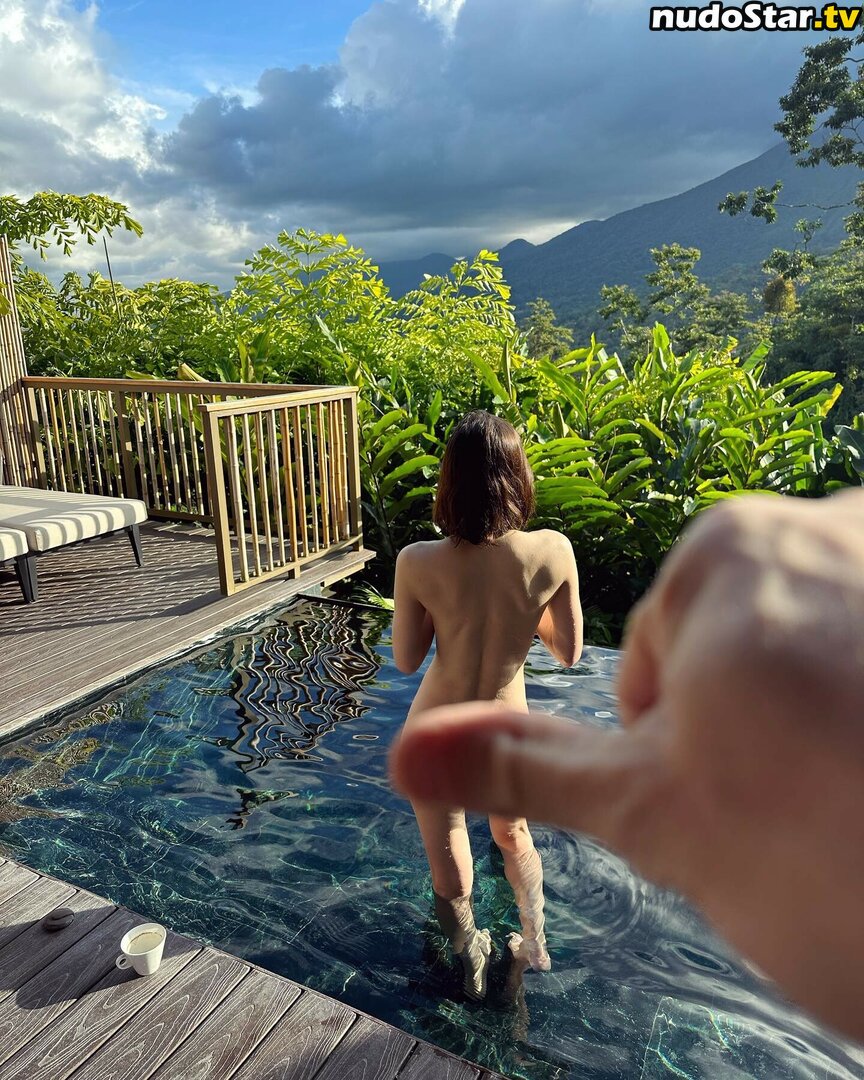 Alexandra Daddario / alexandradaddario Nude OnlyFans Leaked Photo #286