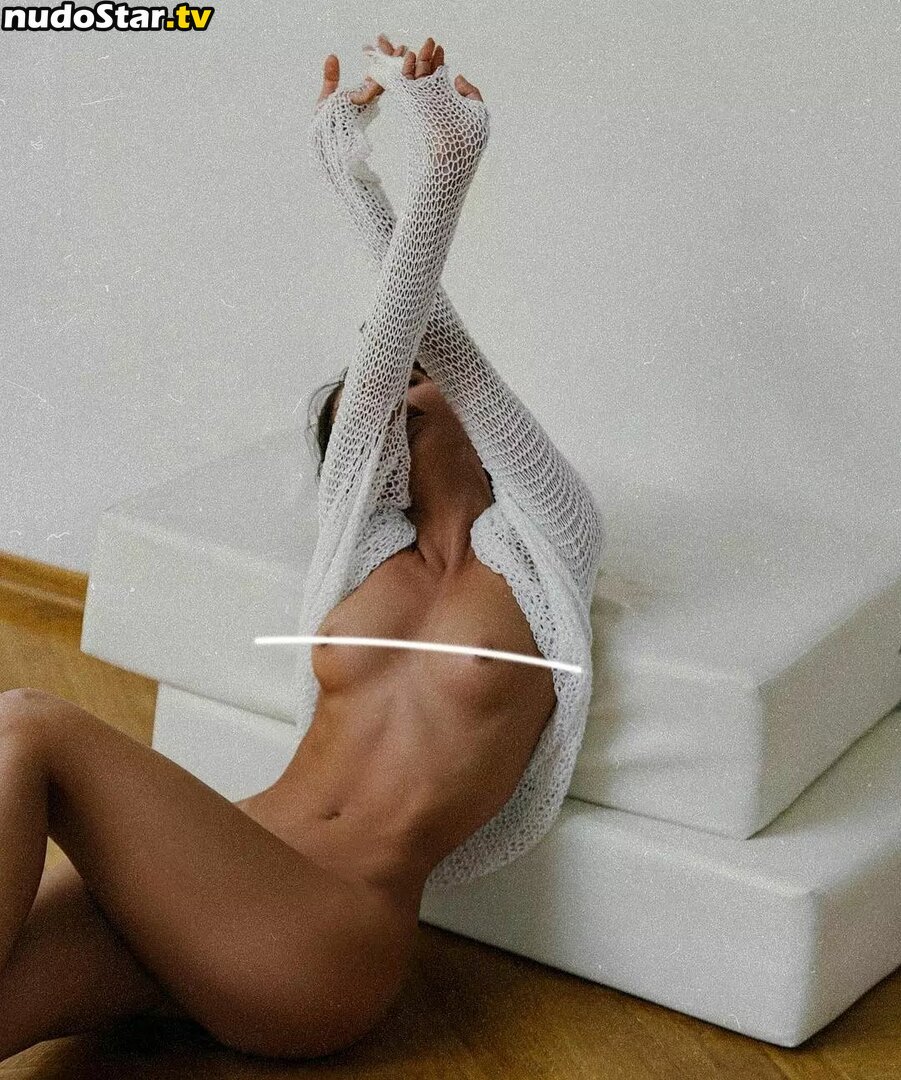 Alexandra Romanovna / brandis / elena88c / romanovna Nude OnlyFans Leaked Photo #46