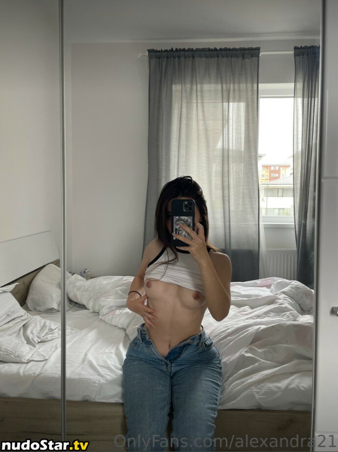 Alexandra21 / alex._.andra.21 Nude OnlyFans Leaked Photo #22