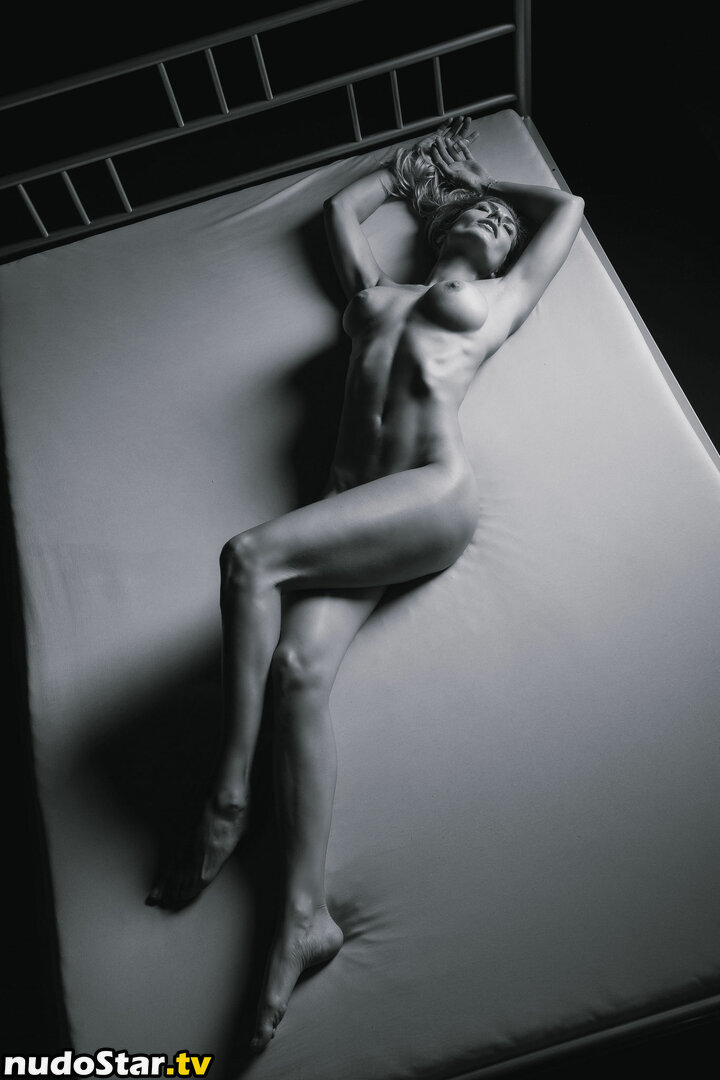 Alexia K / alexiak_model Nude OnlyFans Leaked Photo #9