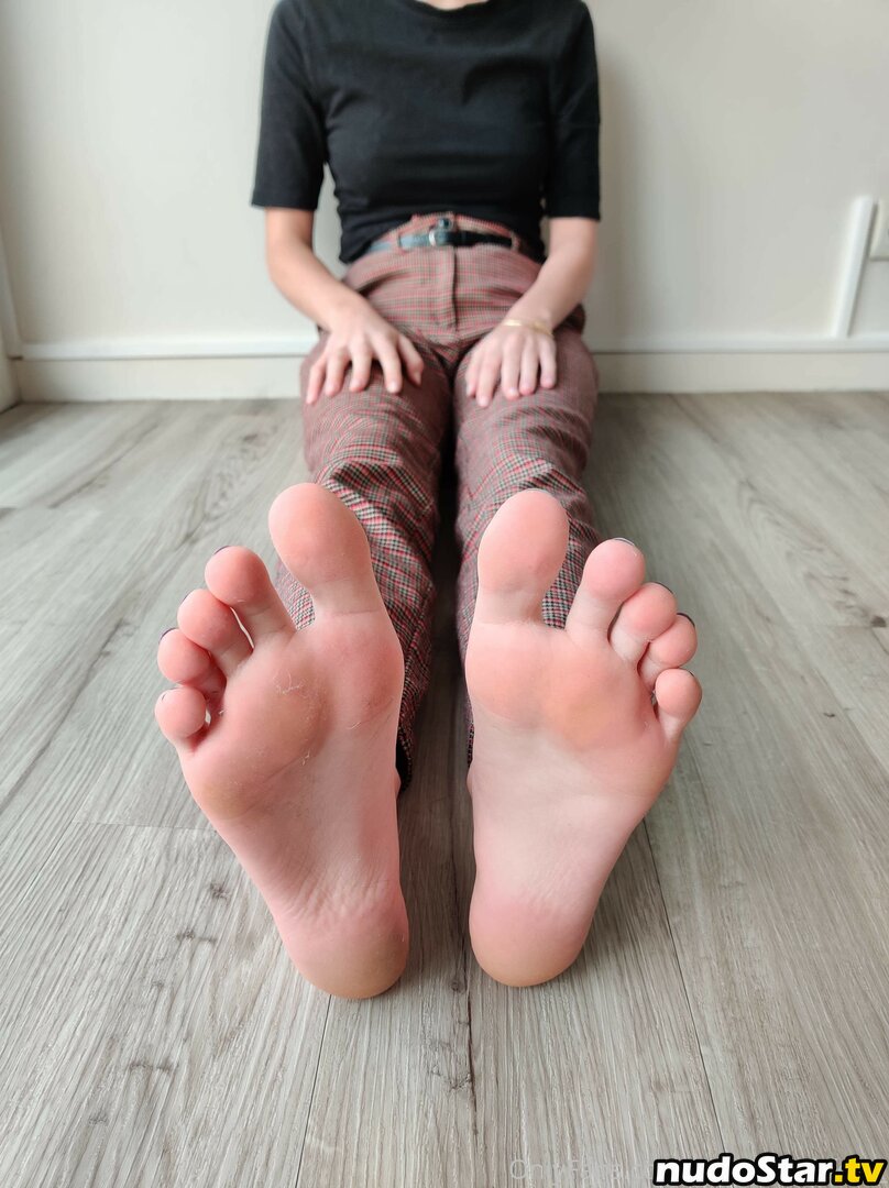 alice.frenchfeet / alicefrenchfeet Nude OnlyFans Leaked Photo #69
