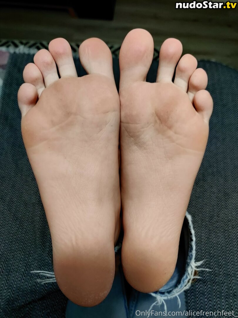 alice.frenchfeet / alicefrenchfeet Nude OnlyFans Leaked Photo #97