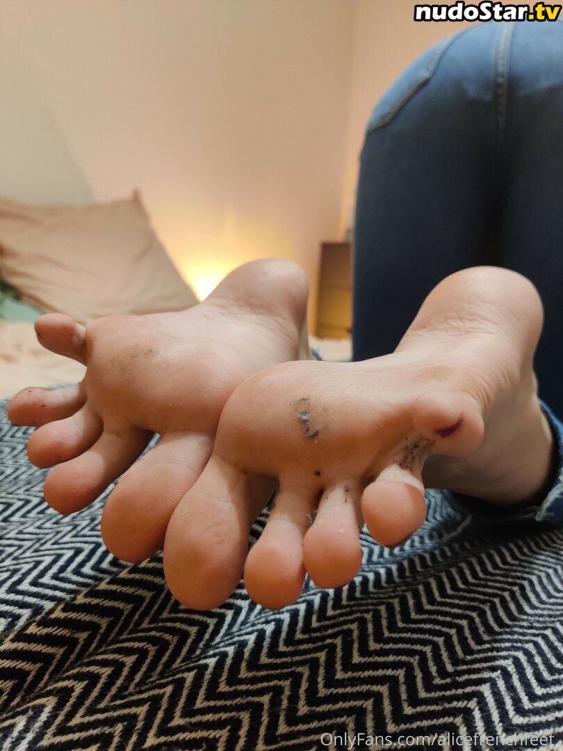 alice.frenchfeet / alicefrenchfeet Nude OnlyFans Leaked Photo #252