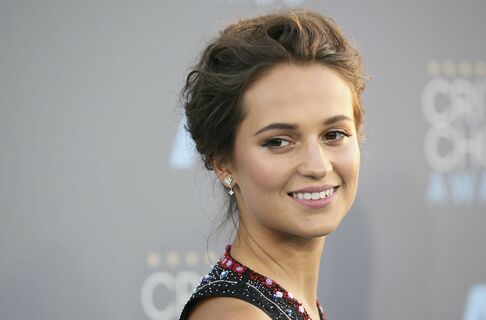 Alicia Vikander