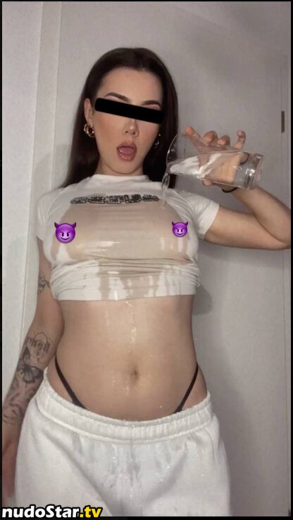 alinaaltona / alonastadnyk Nude OnlyFans Leaked Photo #1