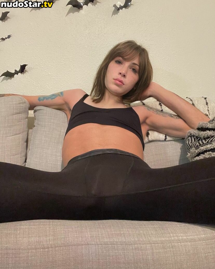 Allie Lilac / Allielilac92 / lilac.allie Nude OnlyFans Leaked Photo #5