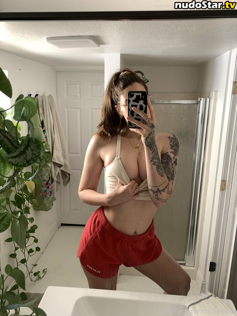 allieoops / cummanifesto Nude OnlyFans Leaked Photo #33