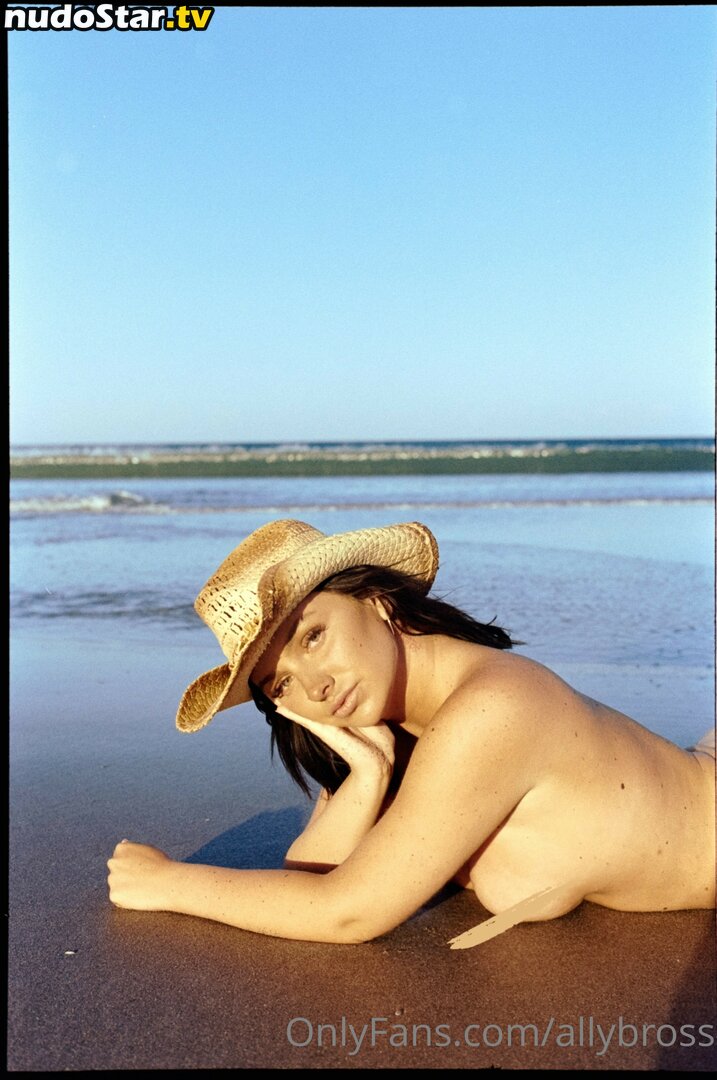 Ally Amor / Allyamorxo Nude OnlyFans Leaked Photo #14