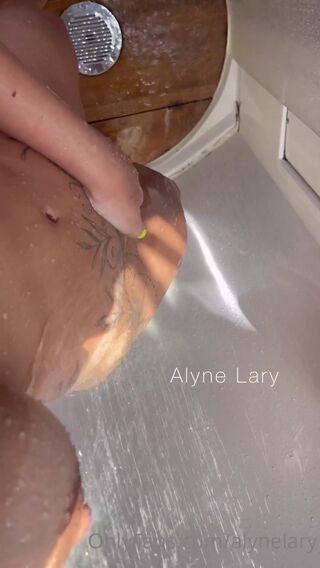 Alyne Lary