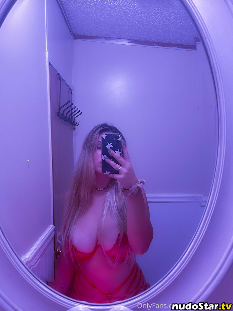 alyssamcbride / alyssaxbraydon / realalyssamcbride Nude OnlyFans Leaked Photo #19