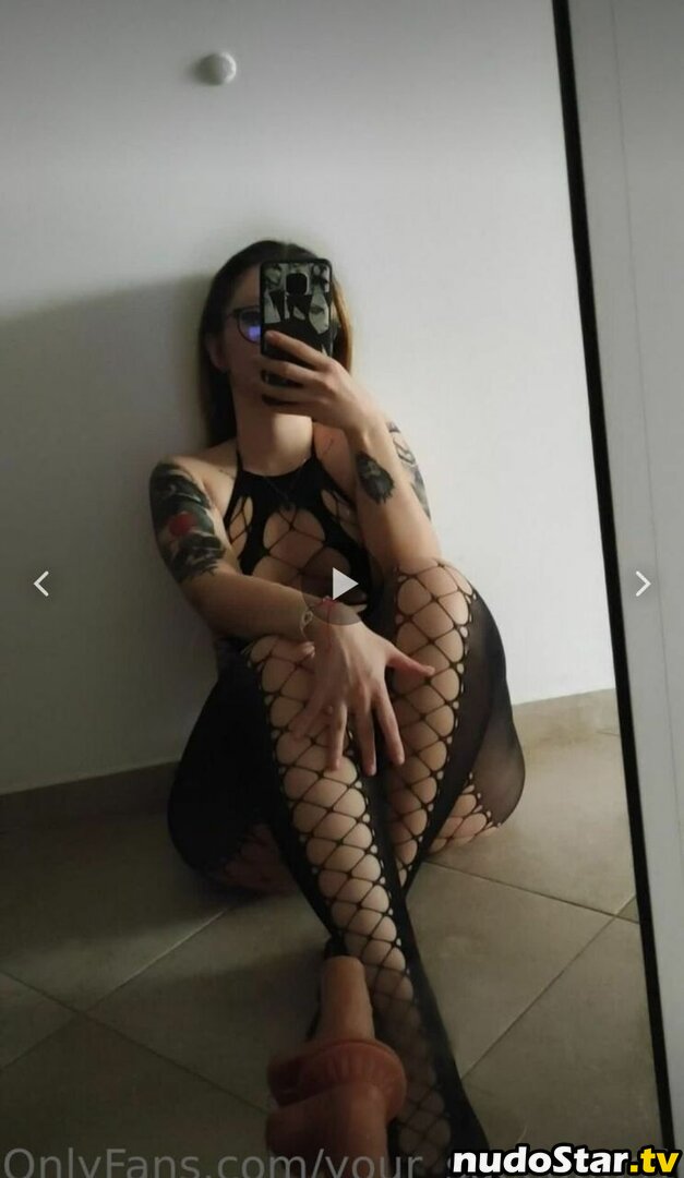 Amaaterasuu / your_succubus1 Nude OnlyFans Leaked Photo #6