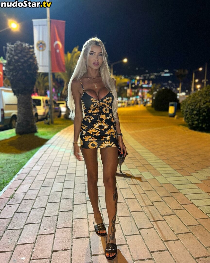 Amalia Yildirim / blackstone_0x / vanneyildirim Nude OnlyFans Leaked Photo #105