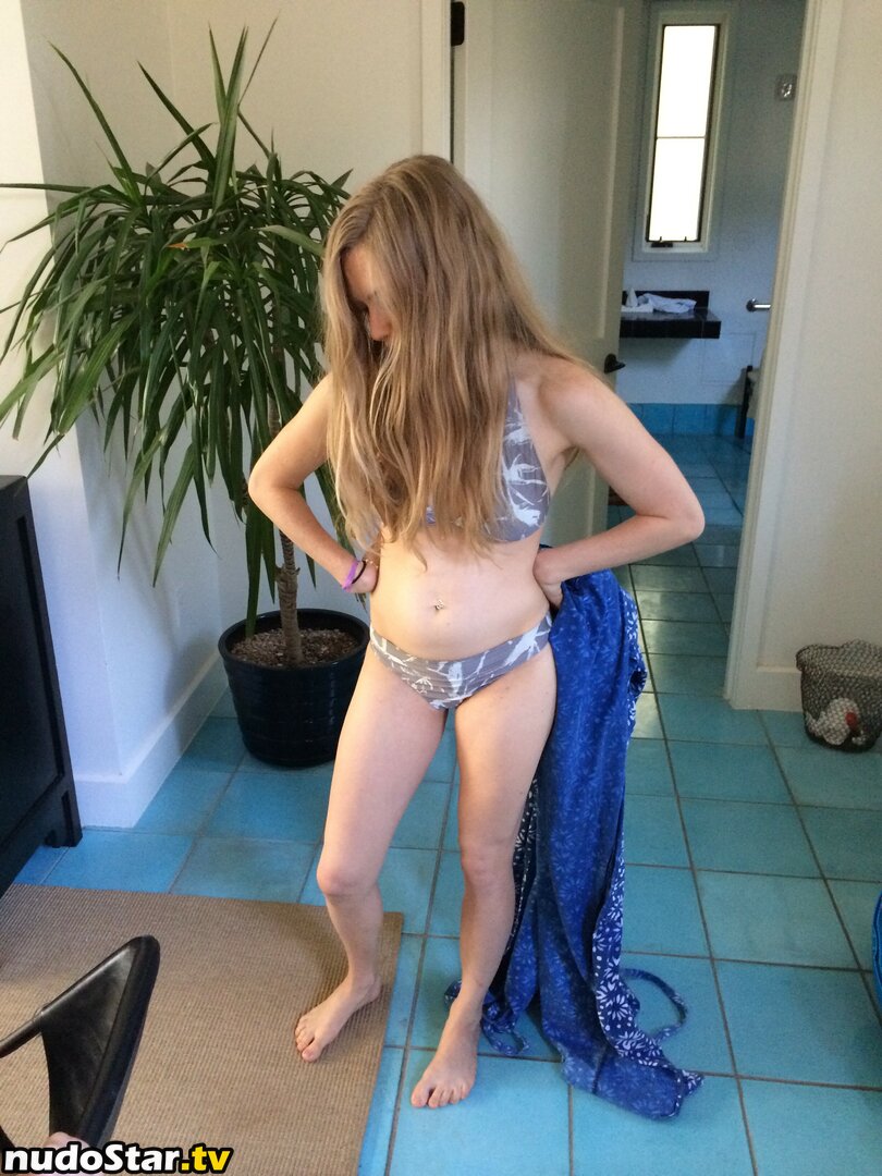 Amanda Seyfried / mingey Nude OnlyFans Leaked Photo #38