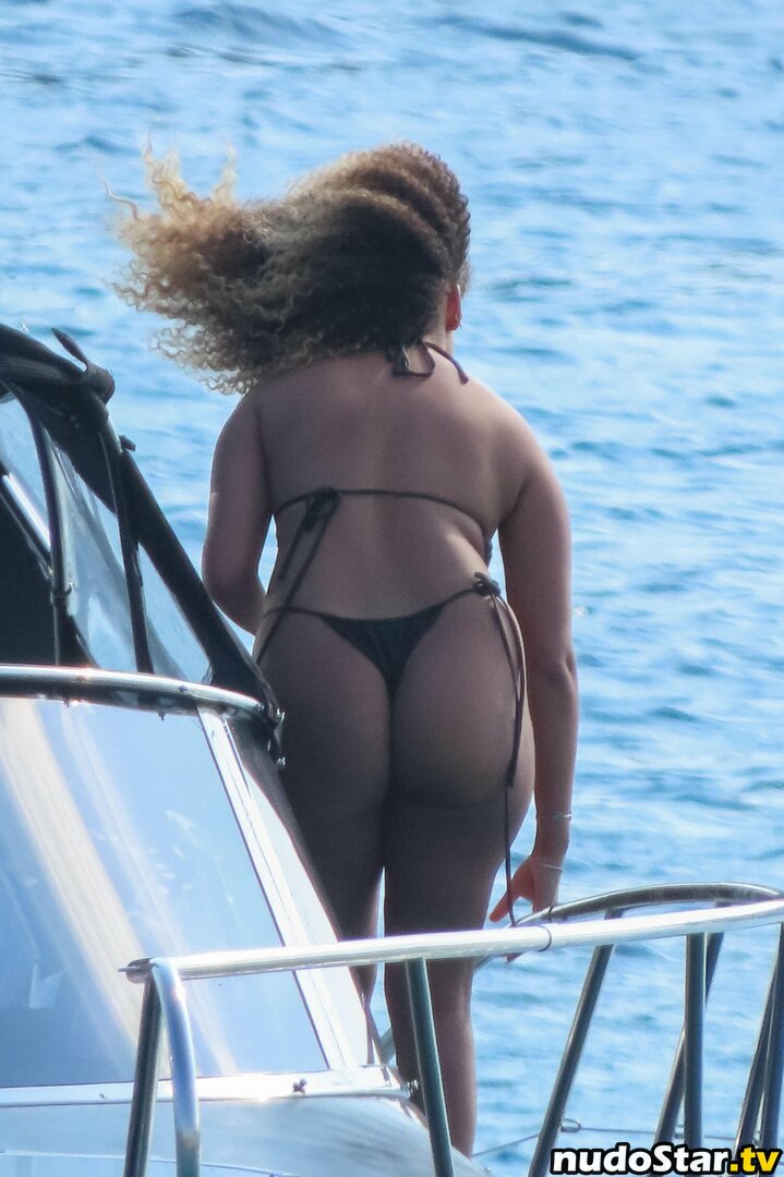 Amber Gill / amberrosegill Nude OnlyFans Leaked Photo #15