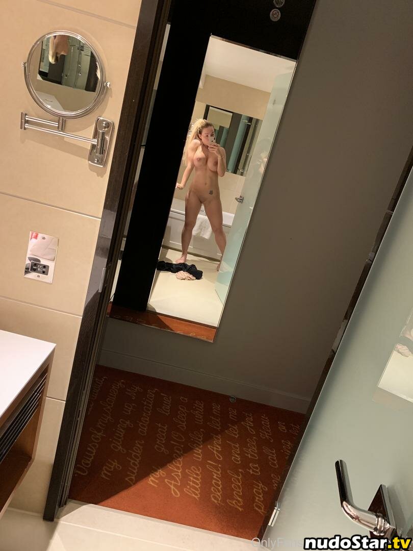 amberjadevip / officialamberjade_ Nude OnlyFans Leaked Photo #320