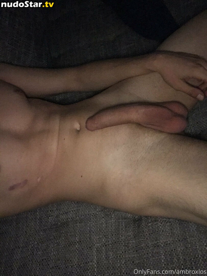 ambroxios / ponchoulara Nude OnlyFans Leaked Photo #3