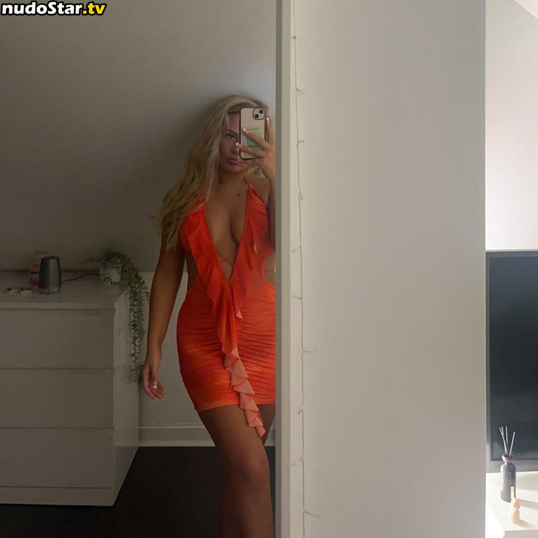 Amy Brown / _amy.brown / amy_tenerifee / swettiedoc Nude OnlyFans Leaked Photo #24