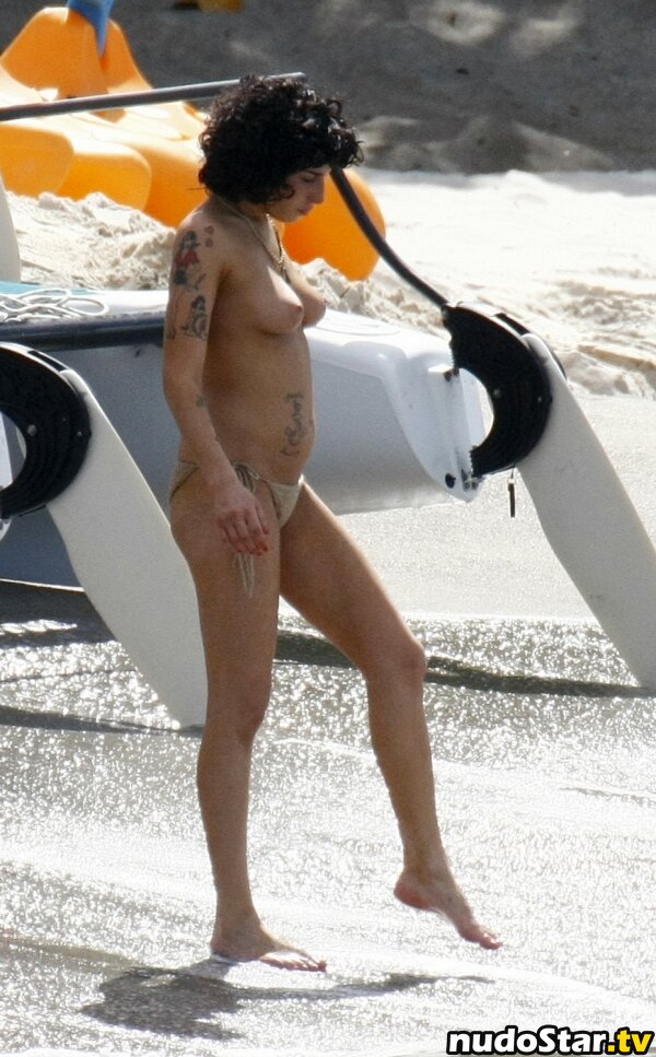 Amy Winehouse / amywinehouse / thezorromask Nude OnlyFans Leaked Photo #32