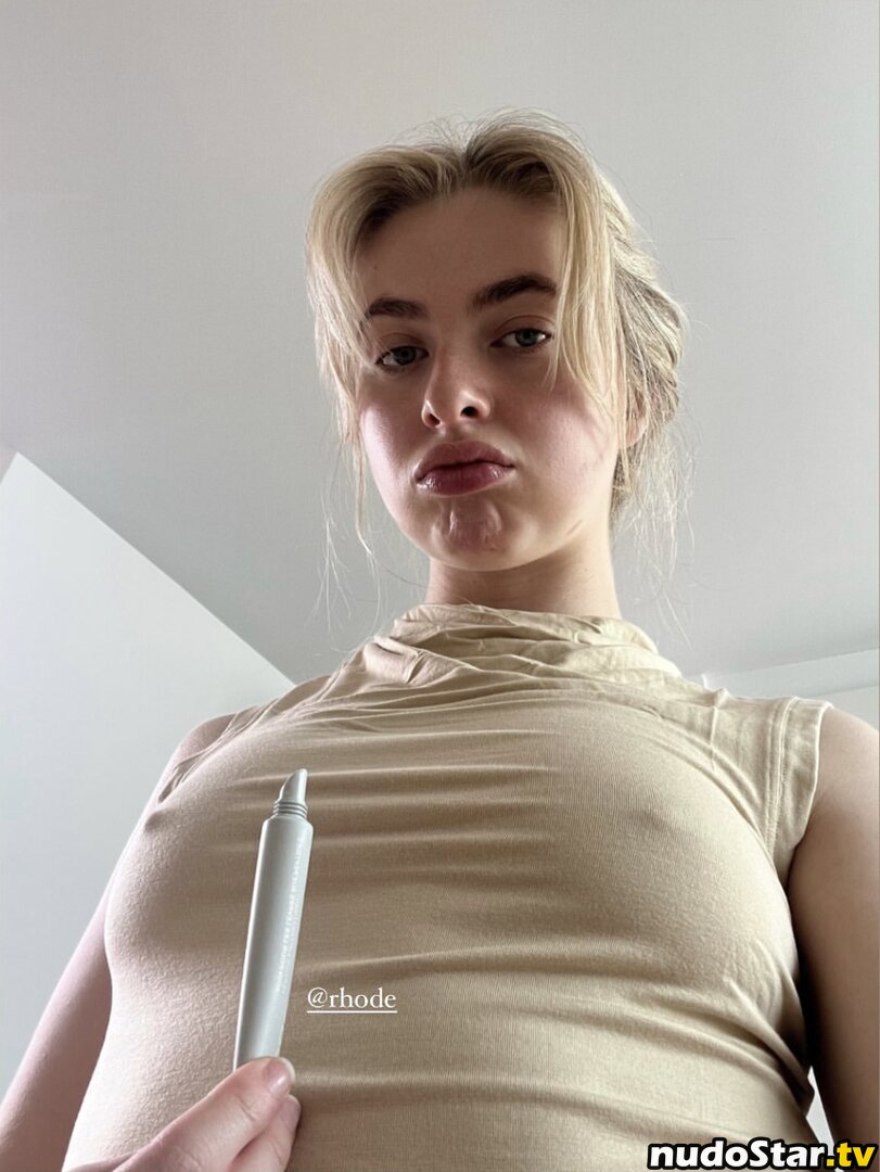 Anais Gallagher / gallagher_anais Nude OnlyFans Leaked Photo #35