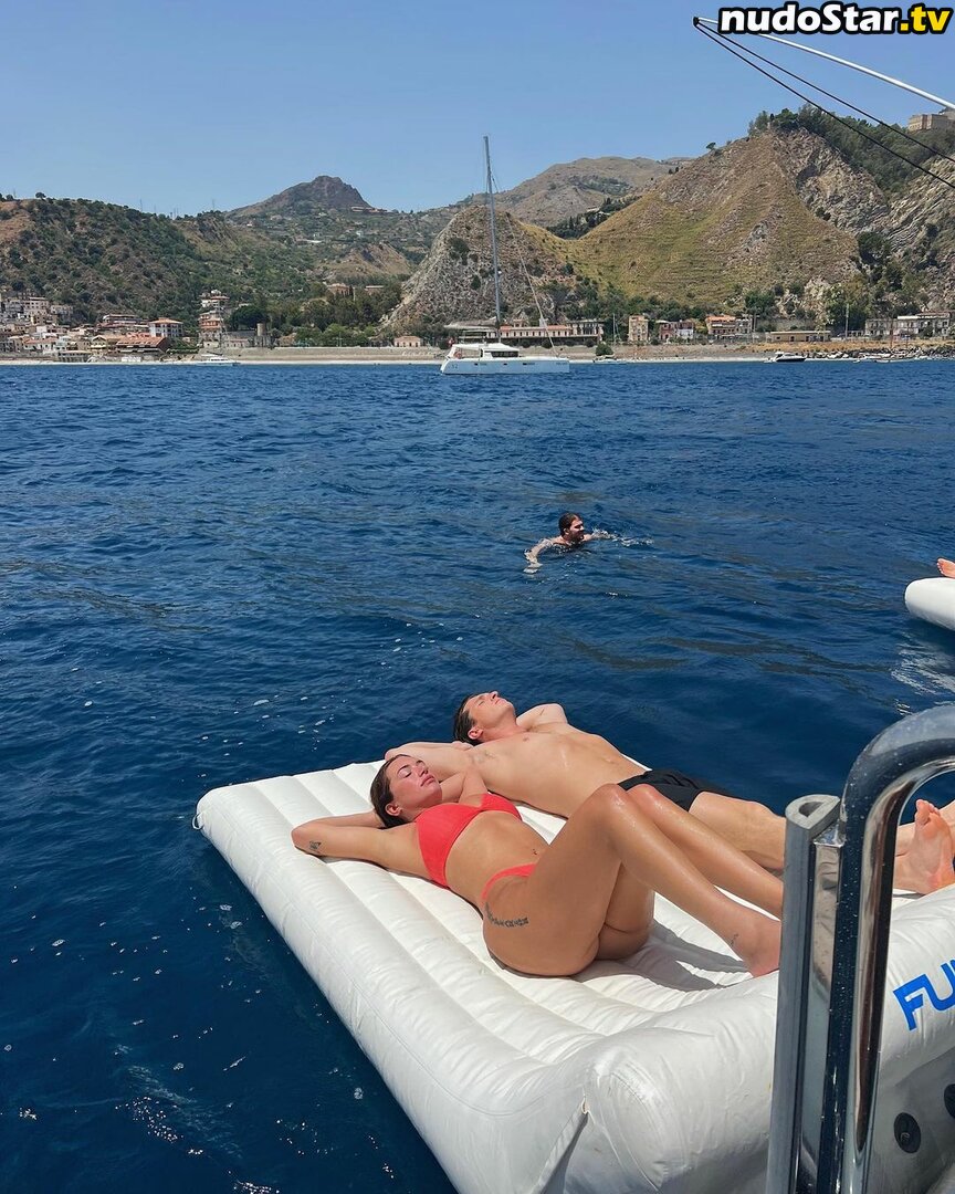Anastasia Karanikolaou / Stassiebaby / staskaranikolaou Nude OnlyFans Leaked Photo #24