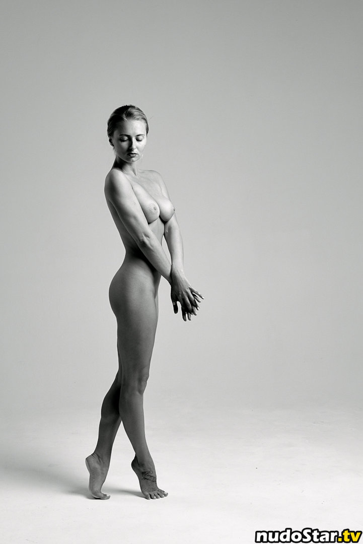 Anastasia Zavistovskaya / flex-anastasia / stretch__me Nude OnlyFans Leaked Photo #9