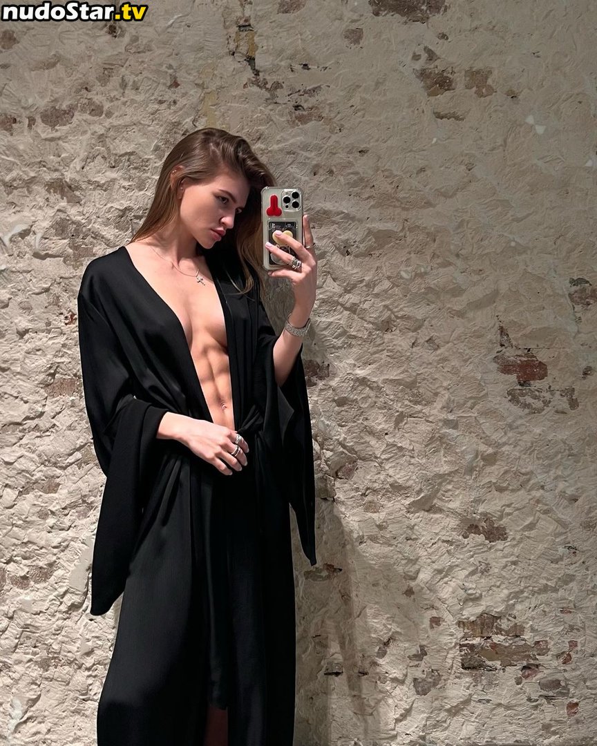 Anastasiia Mironova / mironovanastasiia Nude OnlyFans Leaked Photo #19