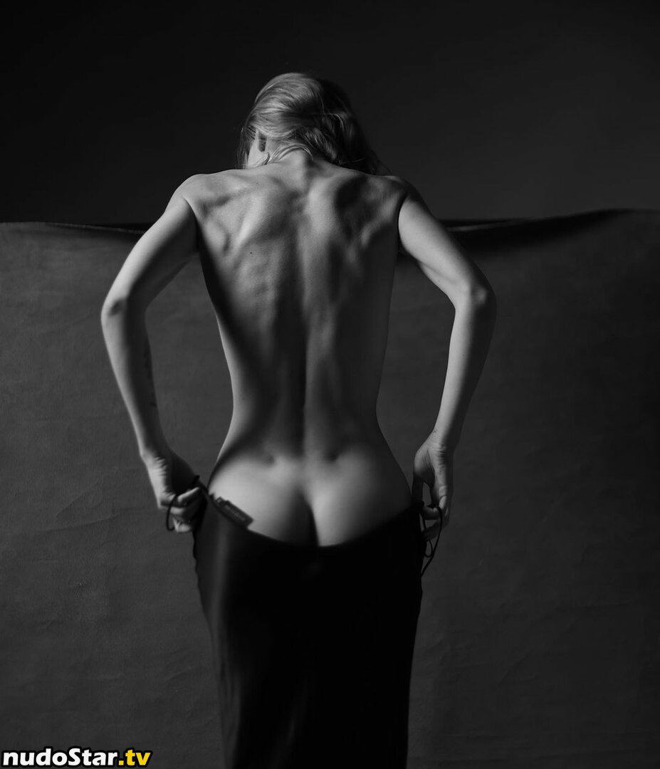Anastasiia Mironova / mironovanastasiia Nude OnlyFans Leaked Photo #131