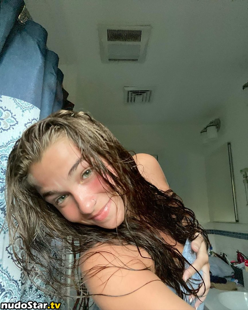 andrea.posnerrr Nude OnlyFans Leaked Photo #22