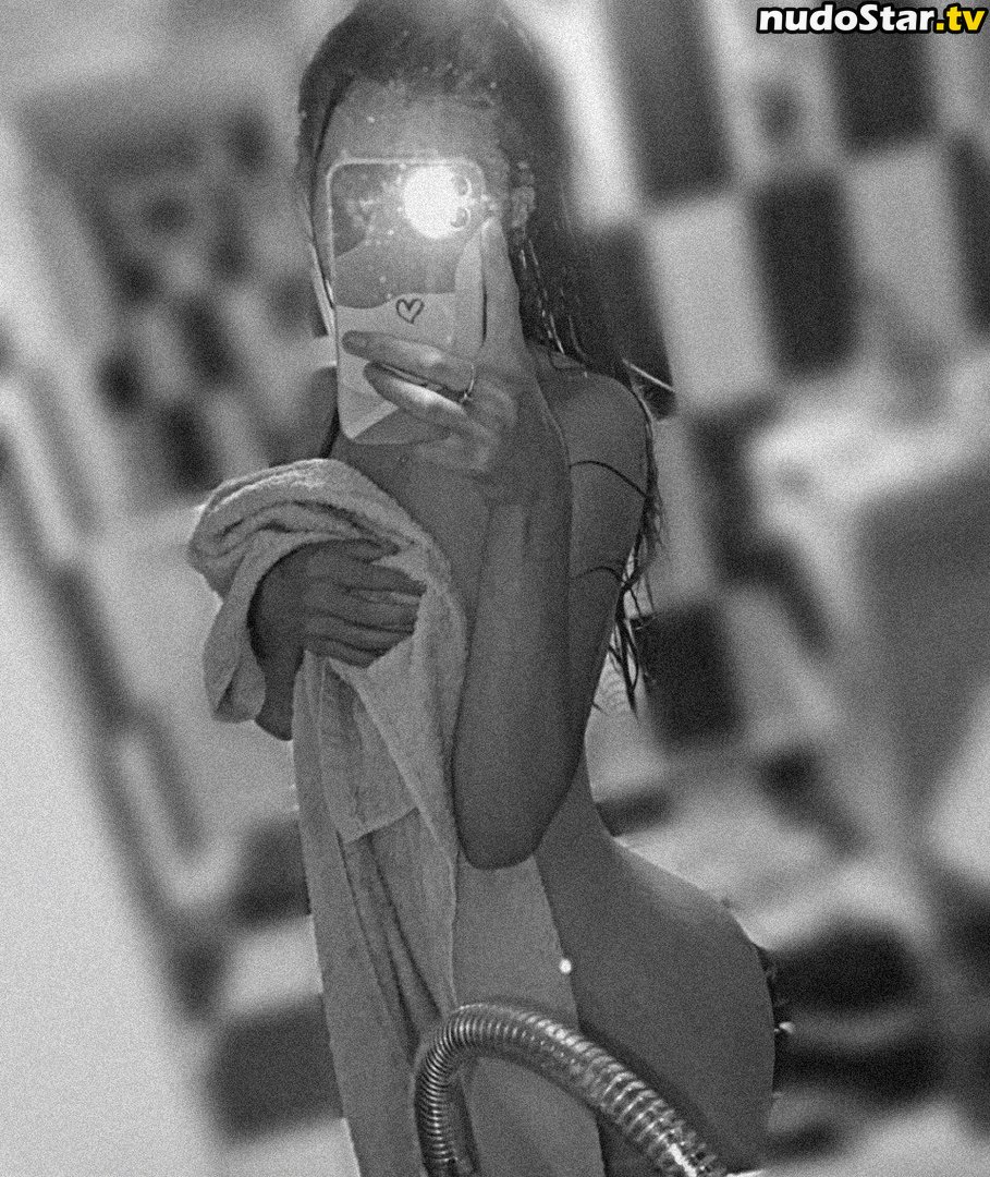 Andreea Elena / Andreea_raisa18 / andreea_raisaa / only_raisaa Nude OnlyFans Leaked Photo #11