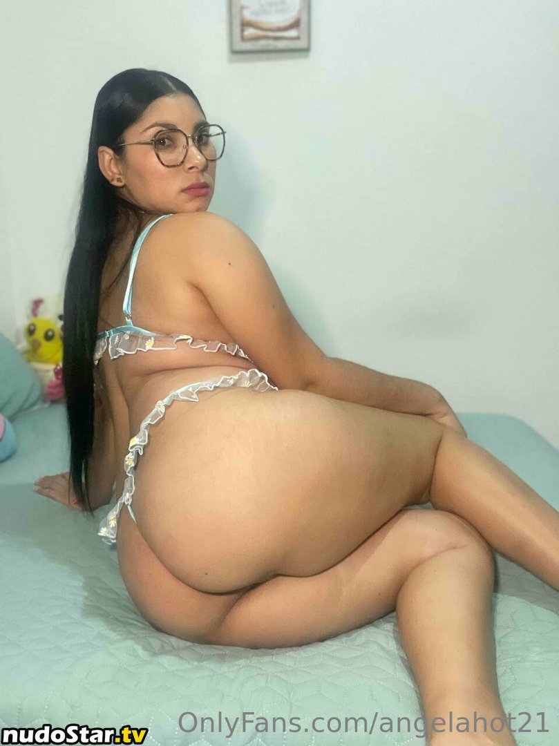 angelahot21 / lilhunee21 Nude OnlyFans Leaked Photo #78