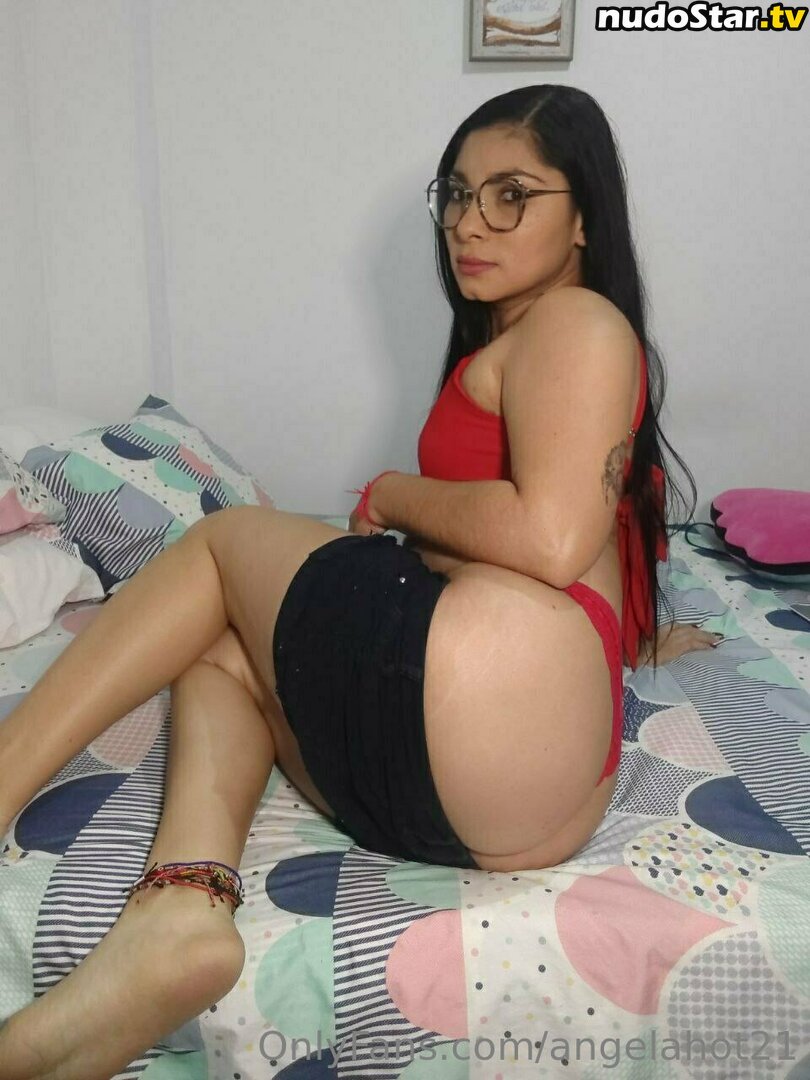 angelahot21 / lilhunee21 Nude OnlyFans Leaked Photo #105