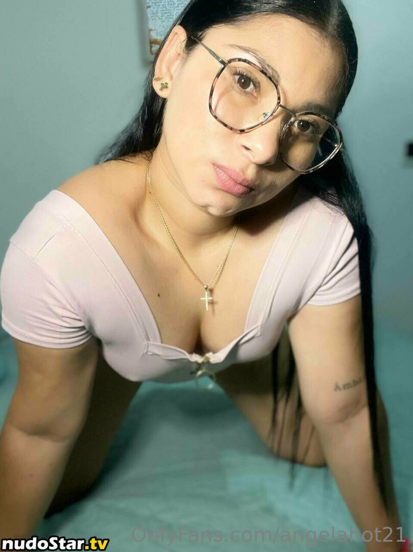 angelahot21 / lilhunee21 Nude OnlyFans Leaked Photo #116