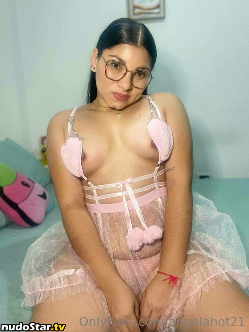 angelahot21 / lilhunee21 Nude OnlyFans Leaked Photo #210