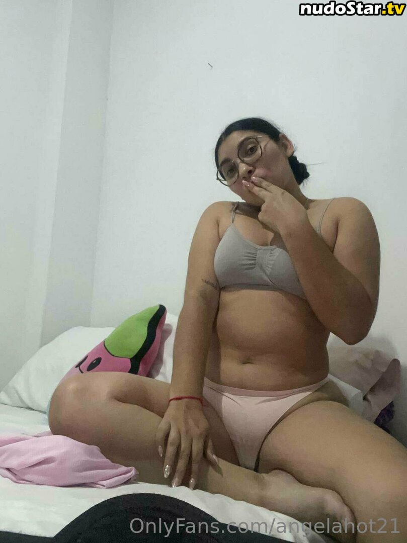 angelahot21 / lilhunee21 Nude OnlyFans Leaked Photo #267