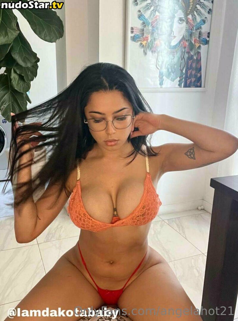 angelahot21 / lilhunee21 Nude OnlyFans Leaked Photo #350